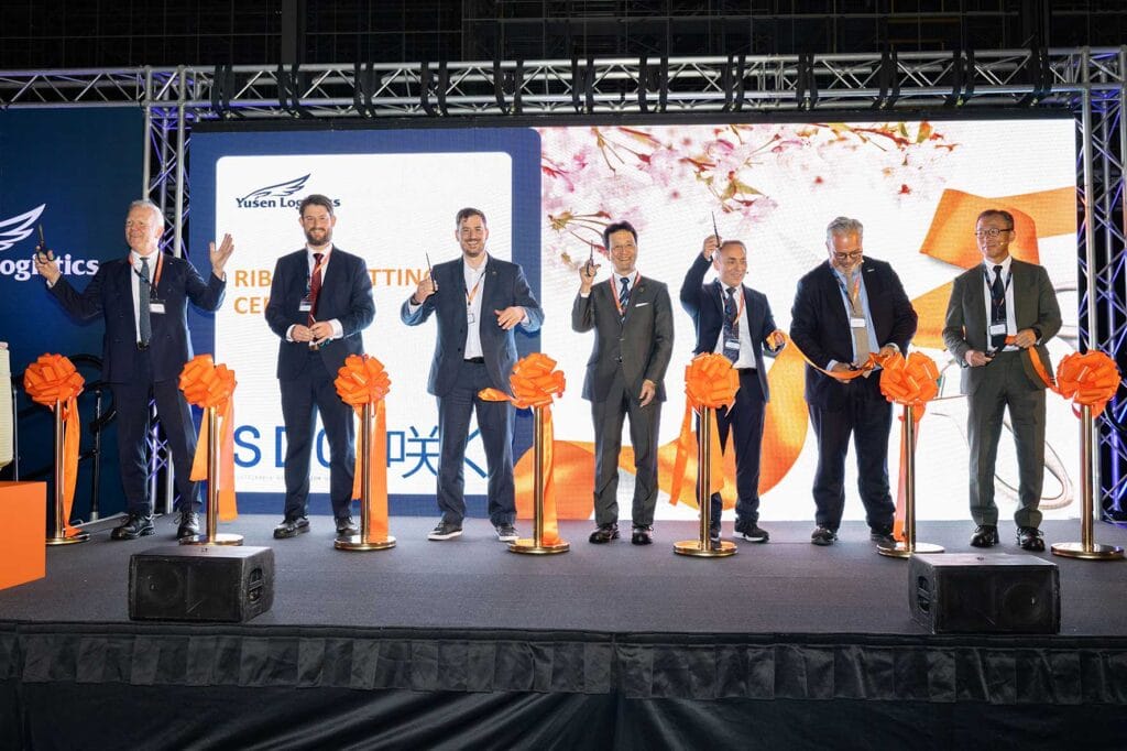 Ribbon-cutting ceremony at the opening of the Yusen Logistics distribution centre in Northampton